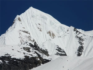 Singu Chuli Gipfel Klettern